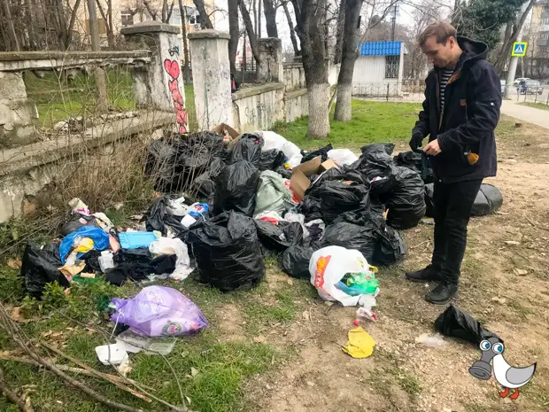 Движение «Севсвалки» продолжает вывозить мусор за свой счет