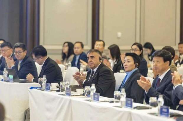 Круглый стол