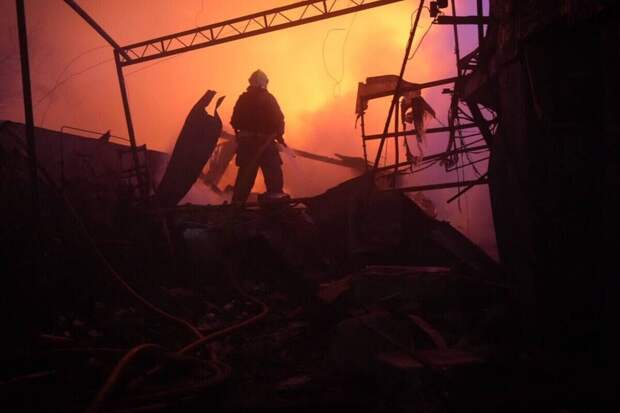 «Беспомощный вздох»: в Китае описали самоубийственный ход Киева
