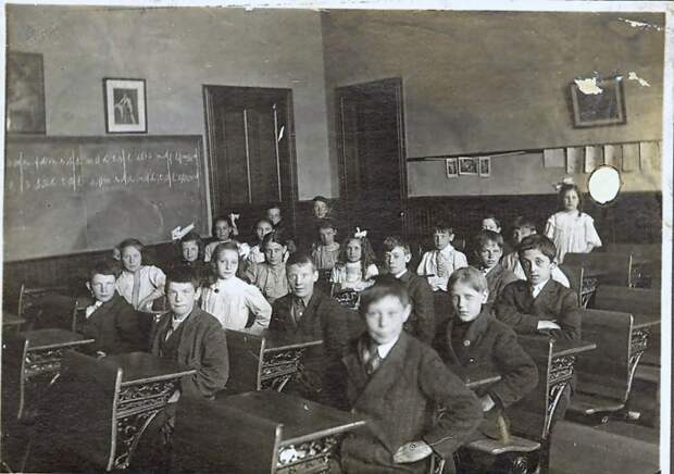 Британские школьники периода викторианской эпохи. | Фото: blog.findmypast.co.uk.