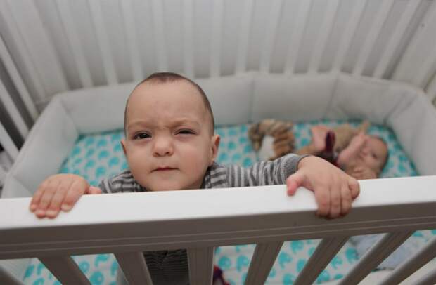 Image: Babies in crib