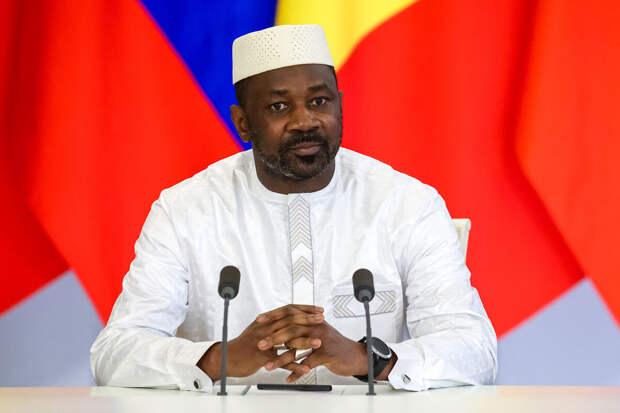 Президент Мали встретился с послом России после атак террористов