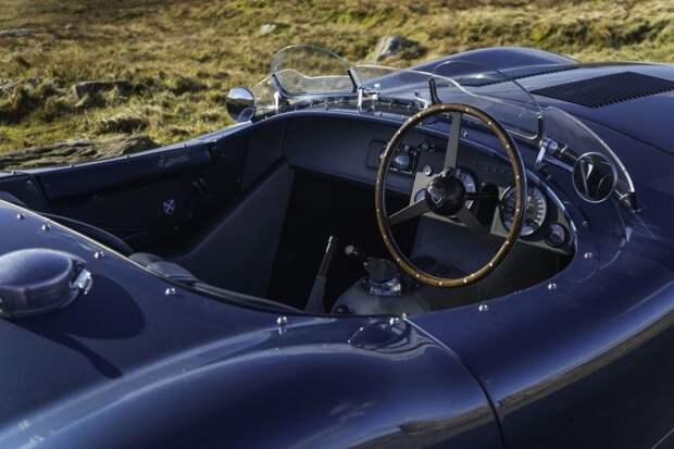 Компания Ecurie Ecosse выпускает семь ручных репродукций гоночного Jaguar C-Type