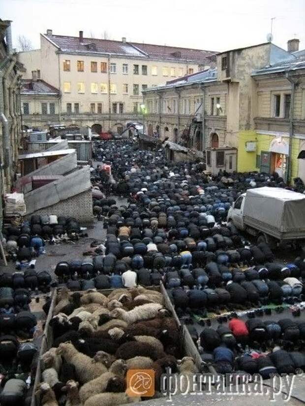 Апраксин двор рынок режим. Апраксин двор Санкт-Петербург рынок. Апраксин двор в Питере. Рынок в Питере апрашка. Питер Апраксин двор рынок.