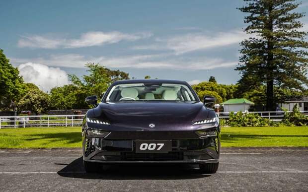 Следующим агентом 007 станет «китаец»