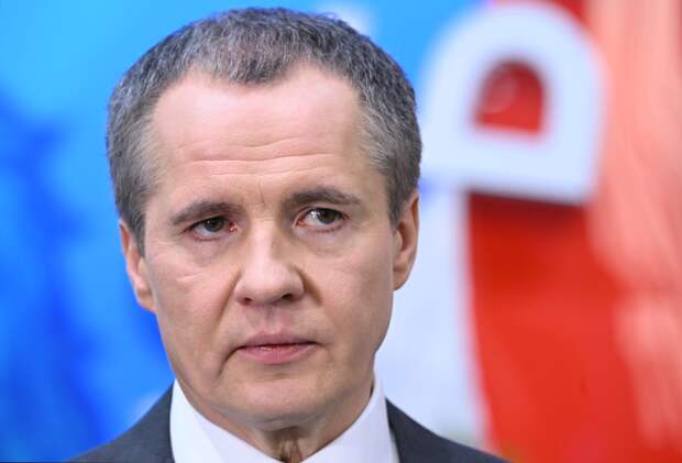 Люди пострадали при ударе ВСУ по административному зданию в российском регионе