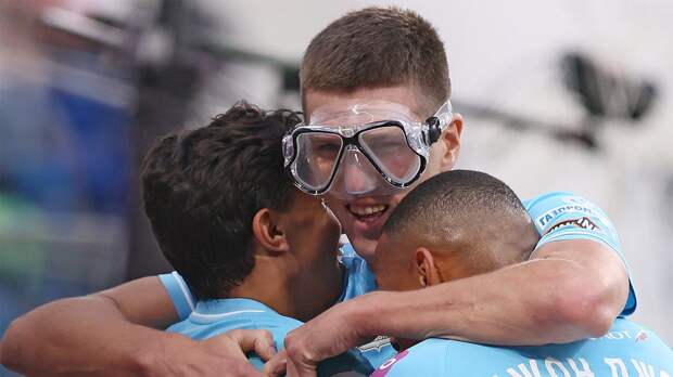 Соболев, отпраздновавший гол «Спартаку» в маске: «Так делать нельзя — мог получить красную»