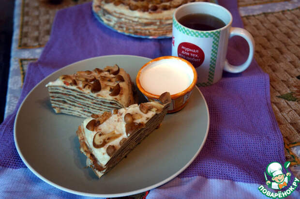 Блинный пирог с грибами