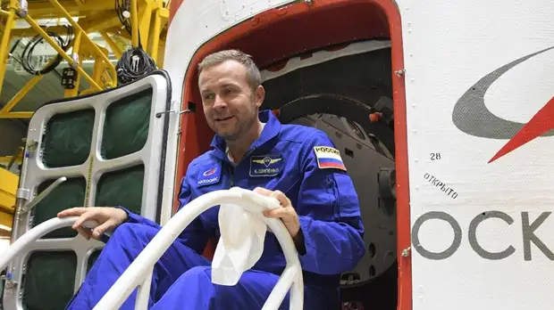 Мама режиссёра Шипенко рассказала, что не отговаривала сына лететь в космос