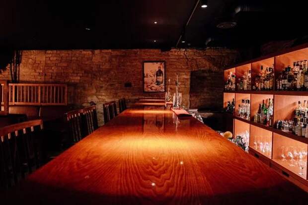 Butler The Japanese Bar (ул. Сретенка, 24/2, стр. 1) — победитель в номинации «Бар года»