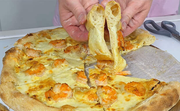 Идеальное тесто для неаполитанской пиццы: даже месить не нужно, просто смешайте ложкой