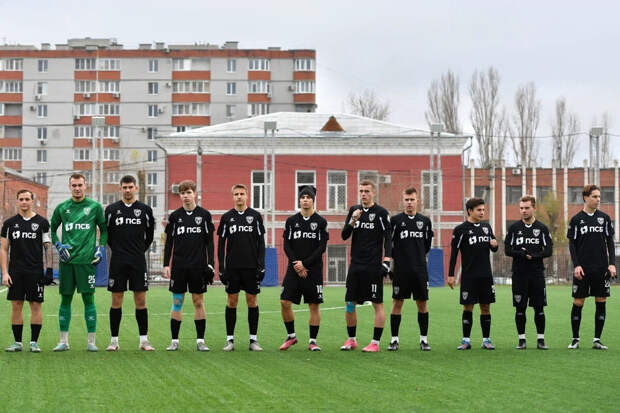 "Шахтер" и "Заря" будут выступать в первентсво России по футболу