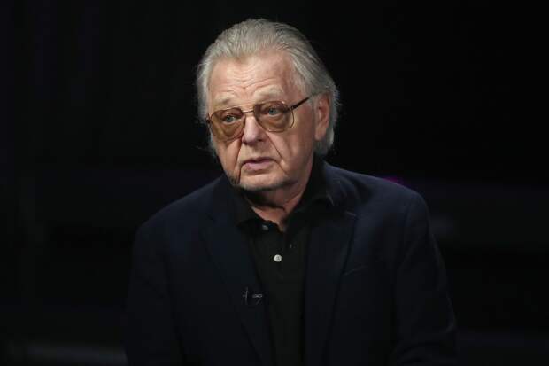Юрий Антонов