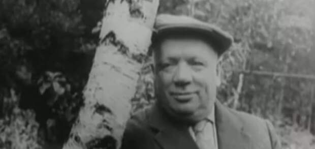 Александр Прокофьев 1900-1971