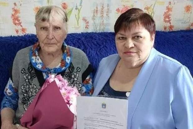 Накануне Дня Победы вдова фронтовика из Уваровского округа получила жилищный сертификат