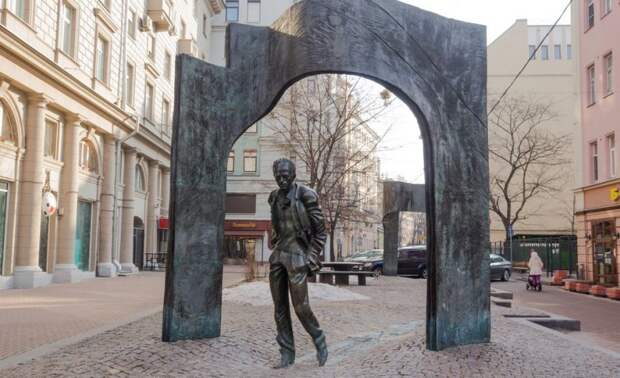 Окуджава. Фото: wikiway.com
