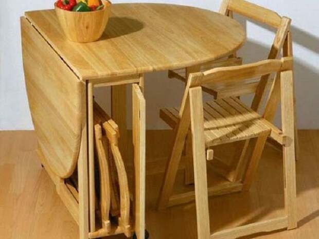 35 примеров, как сэкономить место на кухне с помощью маленького стола