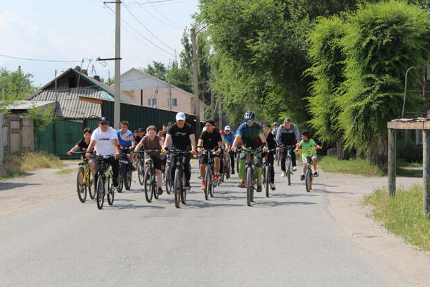 Российские военнослужащие приняли участие велопробеге в Киргизии