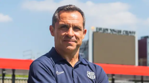 «Барселона» объявила имя и. о. главного тренера