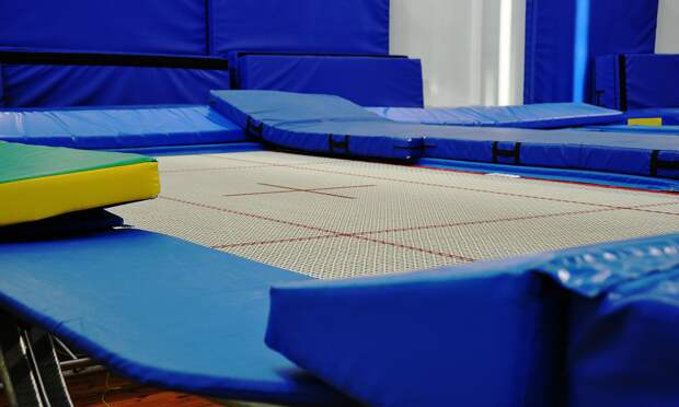 В Госдуме предложили обновить ГОСТы на батуты с учетом их типа