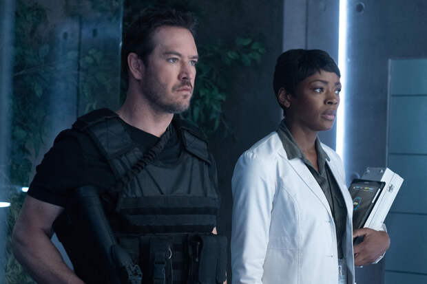 Mark Paul-Gosselaar and Caroline Chikezie, The Passage | Photo Credits: Erika Doss / FOX