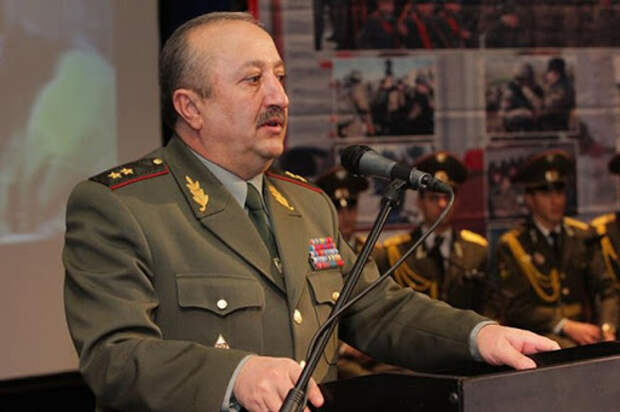 Бывший глава Генштаба ВС Армении о поражении в Карабахе