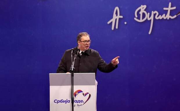 Вучич на фоне попыток властей Косова захватить здания муниципалитетов края пообещал сербскому населению решительную защиту