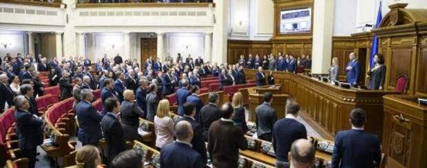 Силовые структуры Порошенко удерживали экономику в тени