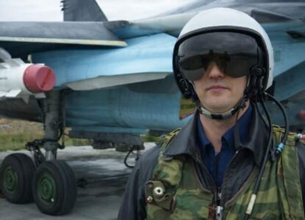 «Понял, что будут резать на ремни»: летчик Су-34 рассказал о плене на Украине