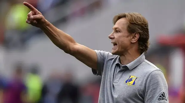 Футболист «Ростова» сравнил Карпина и тренера «Манчестер Юнайтед»