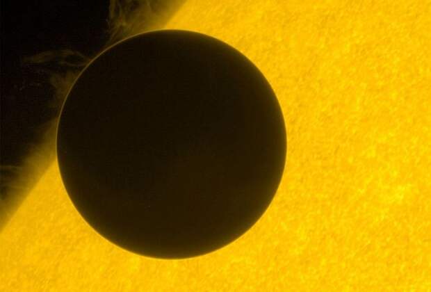 Прохождение Венеры по диску Солнца (29 фото)