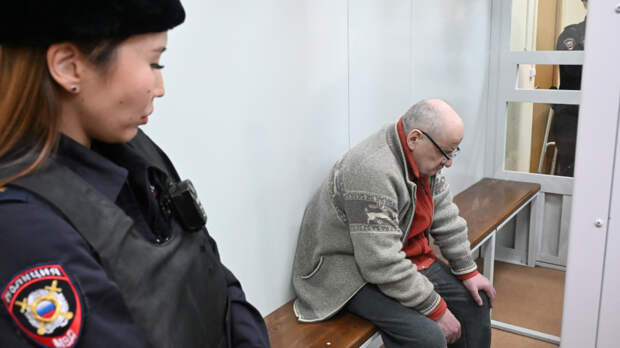 Суд назначил 19 лет колонии экс-замминистра обороны Попову по делу о коррупции