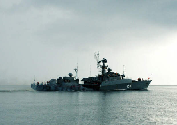 МПК «Нарьян-Мар» Северного флота провел учение по противовоздушной обороне в Белом море