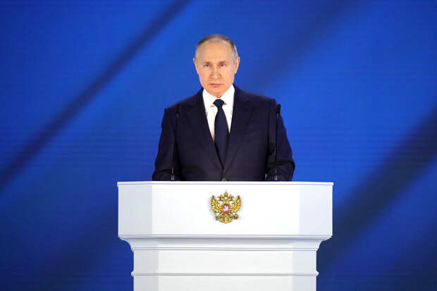 Путин объявил дни с 1 по 11 мая нерабочими
