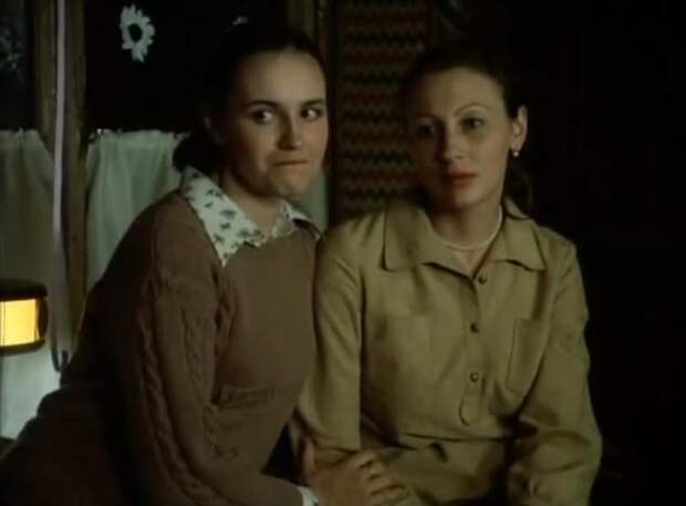 Момент ДТП, во время которого мотоциклист насмерть сбил актрису Лену Земляникину