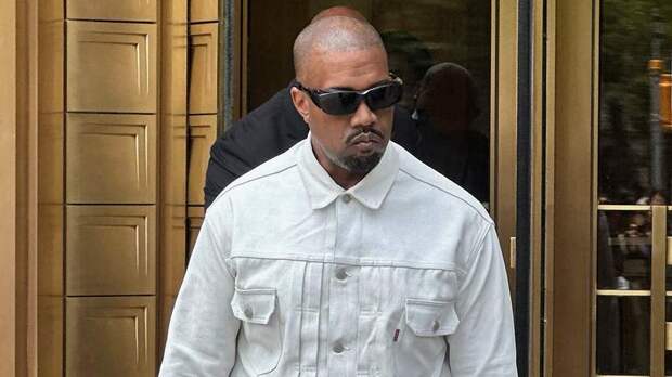 Власти Австралии аннулировали визу Канье Уэста из-за антисемитской песни