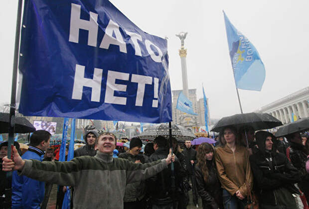 Представитель украинской делегации Давид Арахамия: Украина отказывается от вступления в НАТО