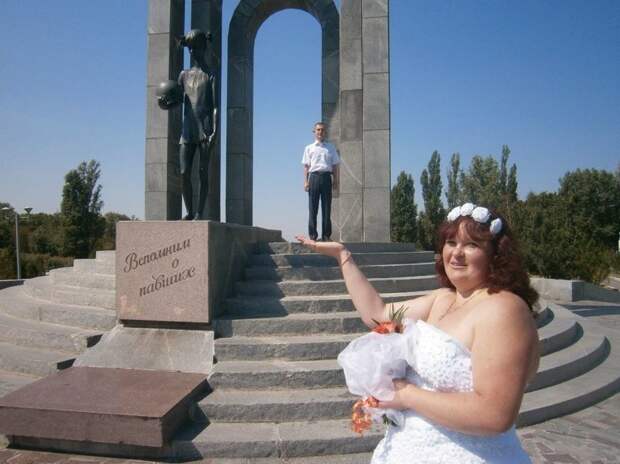 А давай сфоткаем, будто тебя на руке держат! А давай сфоткаем, будто тебя на руке держат!