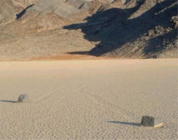 Долина двигающихся камней (Racetrack Playa) (16 фото)