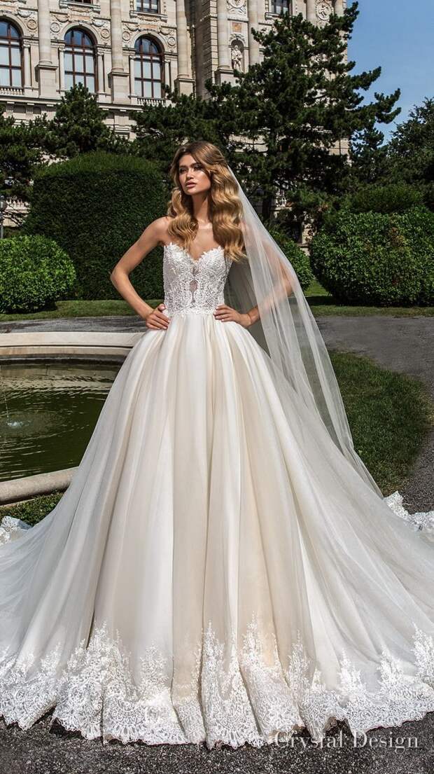 crystal design 2018 strapless sweetheart neckline heavily embellished bodice romantic princess ball gown wedding dress rasor lace back chapel train (emma) mv