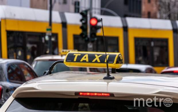 В городе на Неве открыли первый женский таксопарк