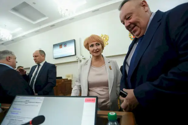 Майское настроение. Фоторепортаж с отчёта губернатора Виктора Томенко