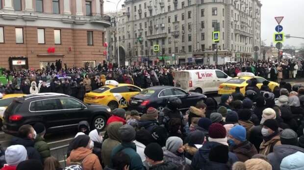 Полиция Москвы возбудила уголовное дело о блокировке дорог протестующими