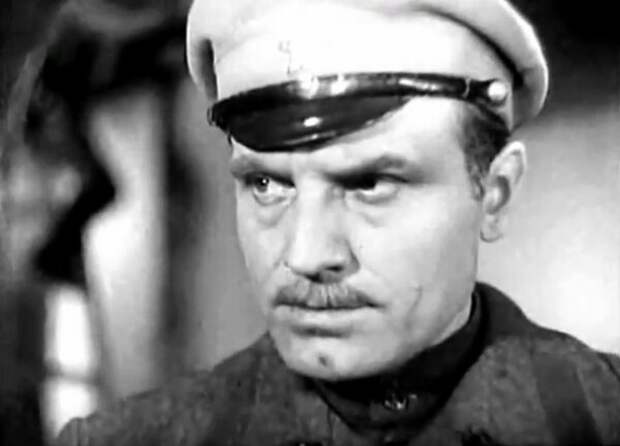 кадр из фильма «Александр Пархоменко», 1942 год