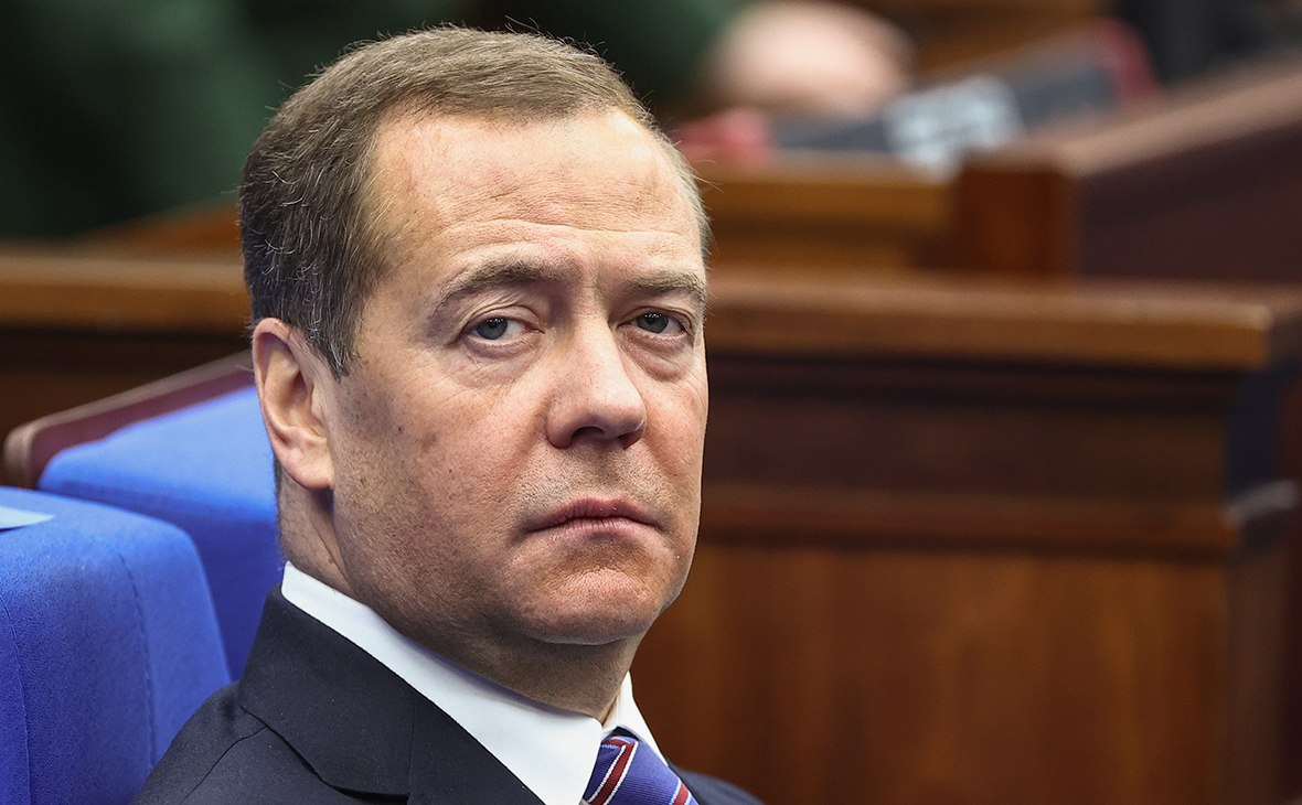 Дмитрий Медведев