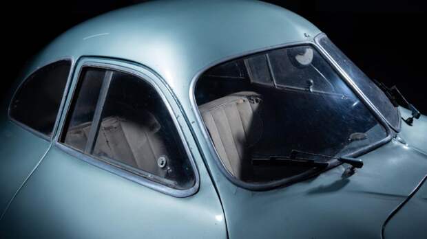 На аукцион выставят самый дорогой в мире Porsche, выпущенный в 1939 году