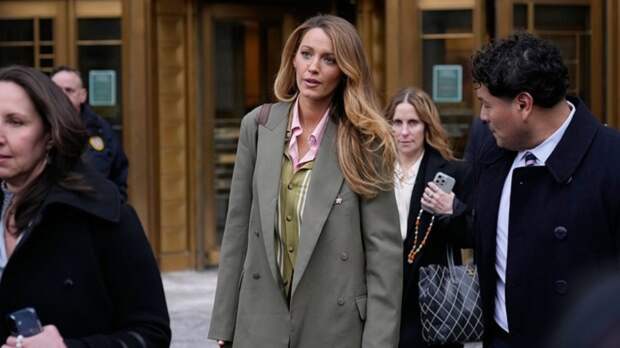 Наряды Бальдони и Лайвли на суде о домогательствах всколыхнули общественность