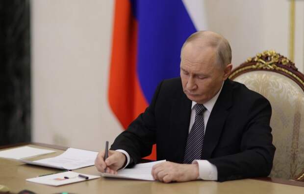 Путин расширил эксперимент с новой моделью высшего образования до 17 ВУЗов