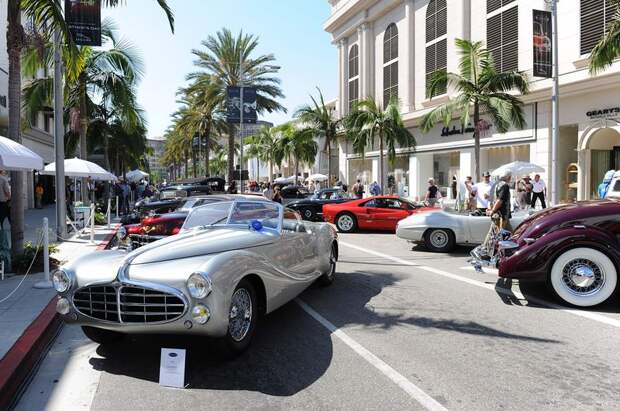 2010 Rodeo Drive Concours (56 фото) 2010 Rodeo Drive Concours (56 фото)