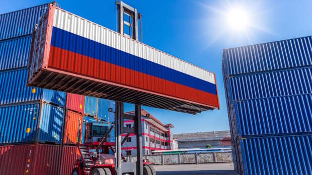 Профицит внешней торговли РФ сократился в августе на 41%